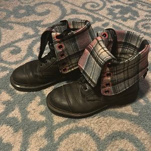 Doc Marten’s TRIUMPH BOOT 🖤 Size 7